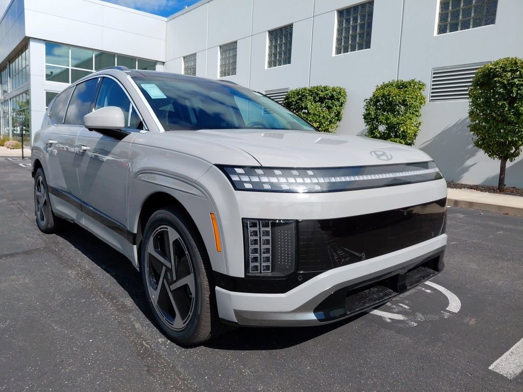 2026 Hyundai Ioniq photo 4