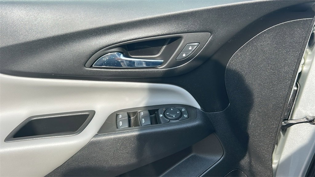 2022 Chevrolet Equinox LS photo 13