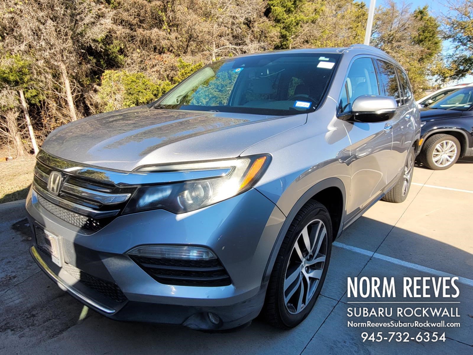 2017 Honda Pilot Touring's photo