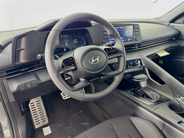 2025 Hyundai Elantra SEL Sport photo 11