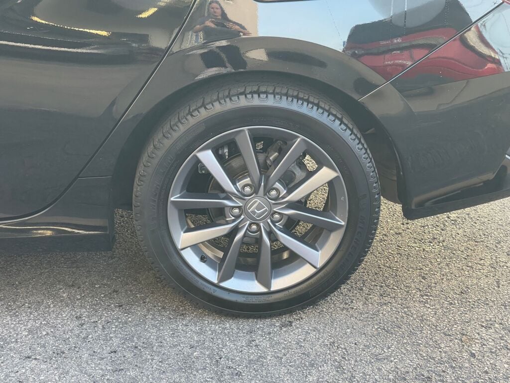 2021 Honda Civic EX-L photo 24