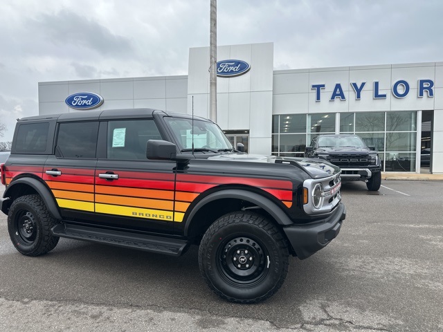 2025 Ford Bronco 4-Door Big Bend's photo