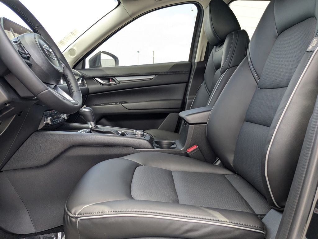2025 Mazda CX-5 2.5 Select photo 21
