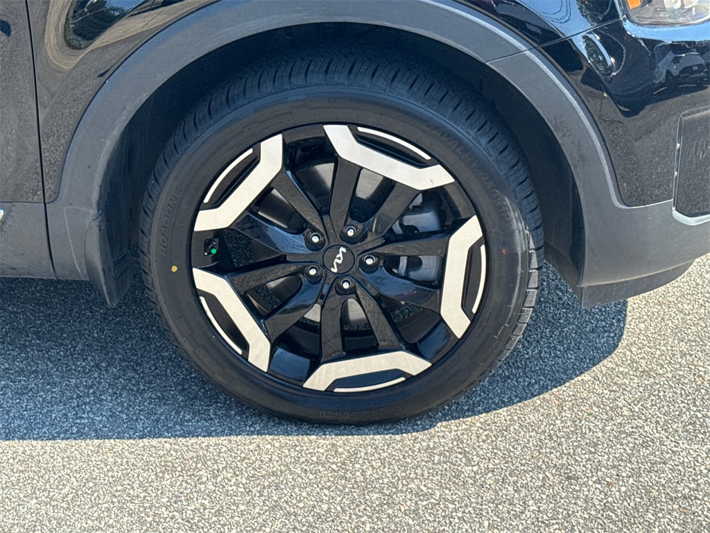 2024 Kia Telluride S photo 10