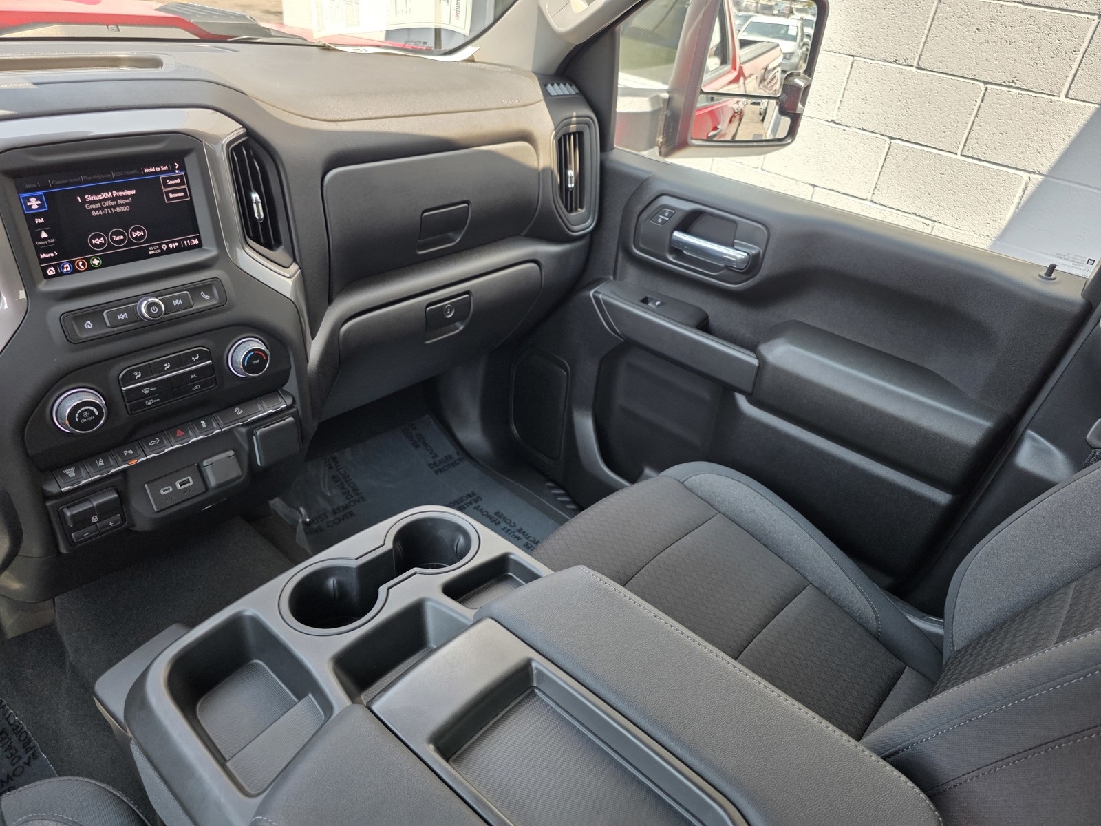 2025 Chevrolet Silverado 2500HD Custom photo 21