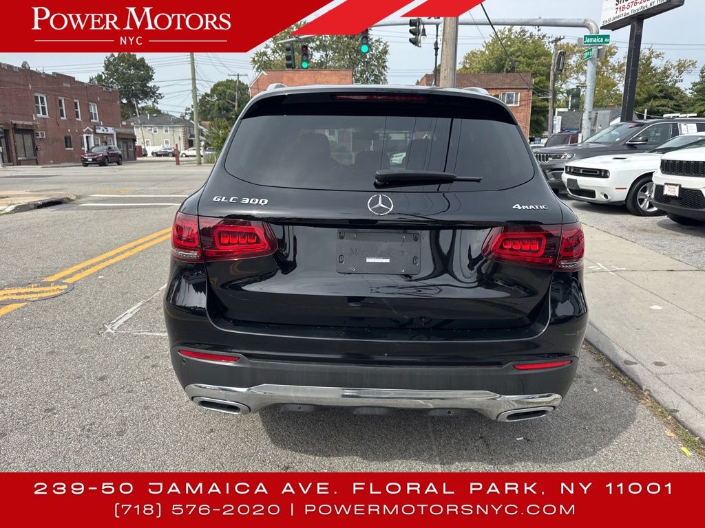 2021 Mercedes Benz GLC 300 4MATIC photo 4