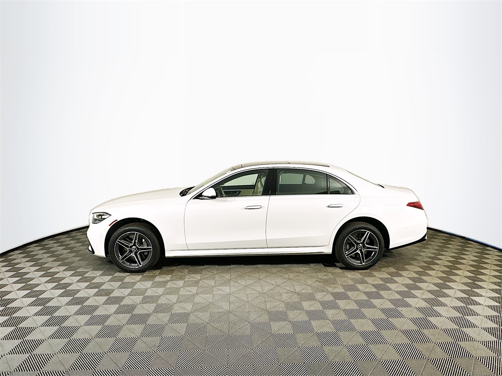 2026 Mercedes Benz S 580 4MATIC photo 4