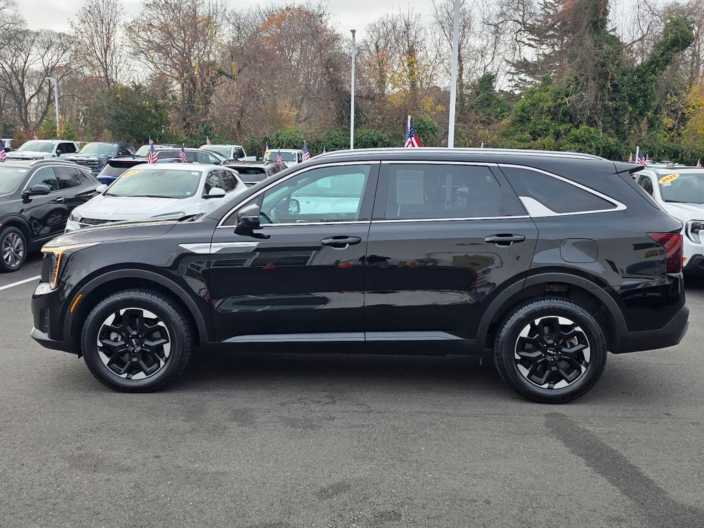 2024 Kia Sorento S photo 4