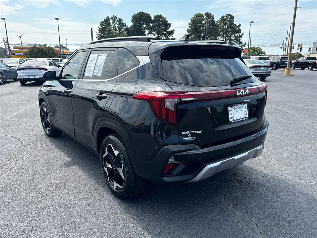 2024 Kia Seltos EX photo 5