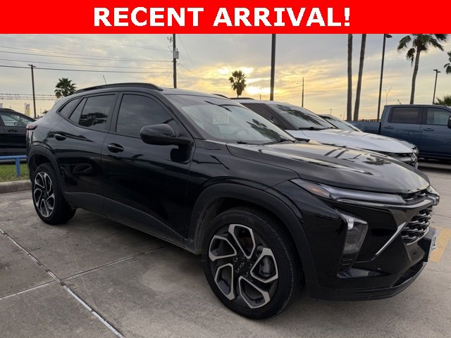 2025 Chevrolet Trax RS's photo