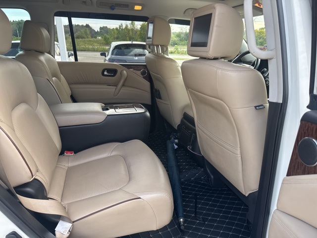 2018 Nissan Armada Platinum photo 9