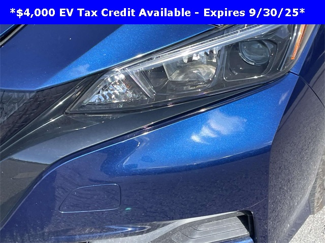 2023 Nissan Leaf S photo 9