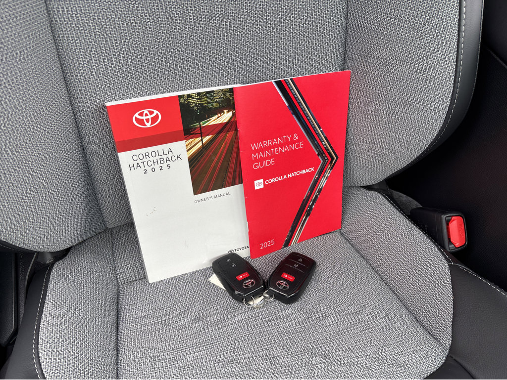 2025 Toyota Corolla XSE photo 27