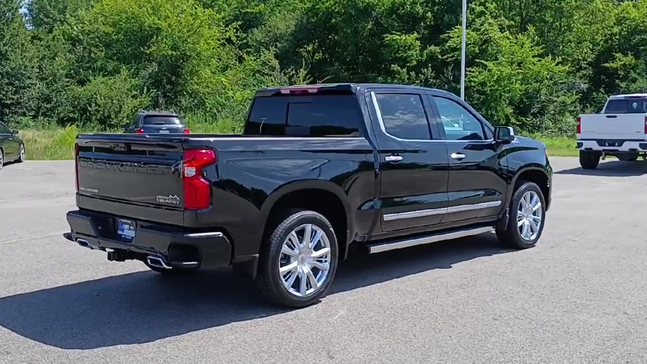2025 Chevrolet Silverado High Country photo 8