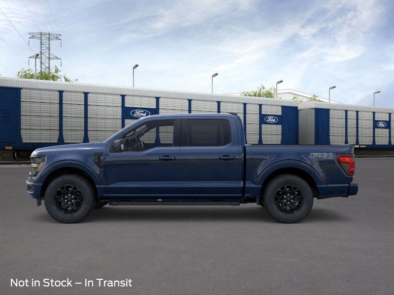 2025 Ford F-150 XLT photo 2