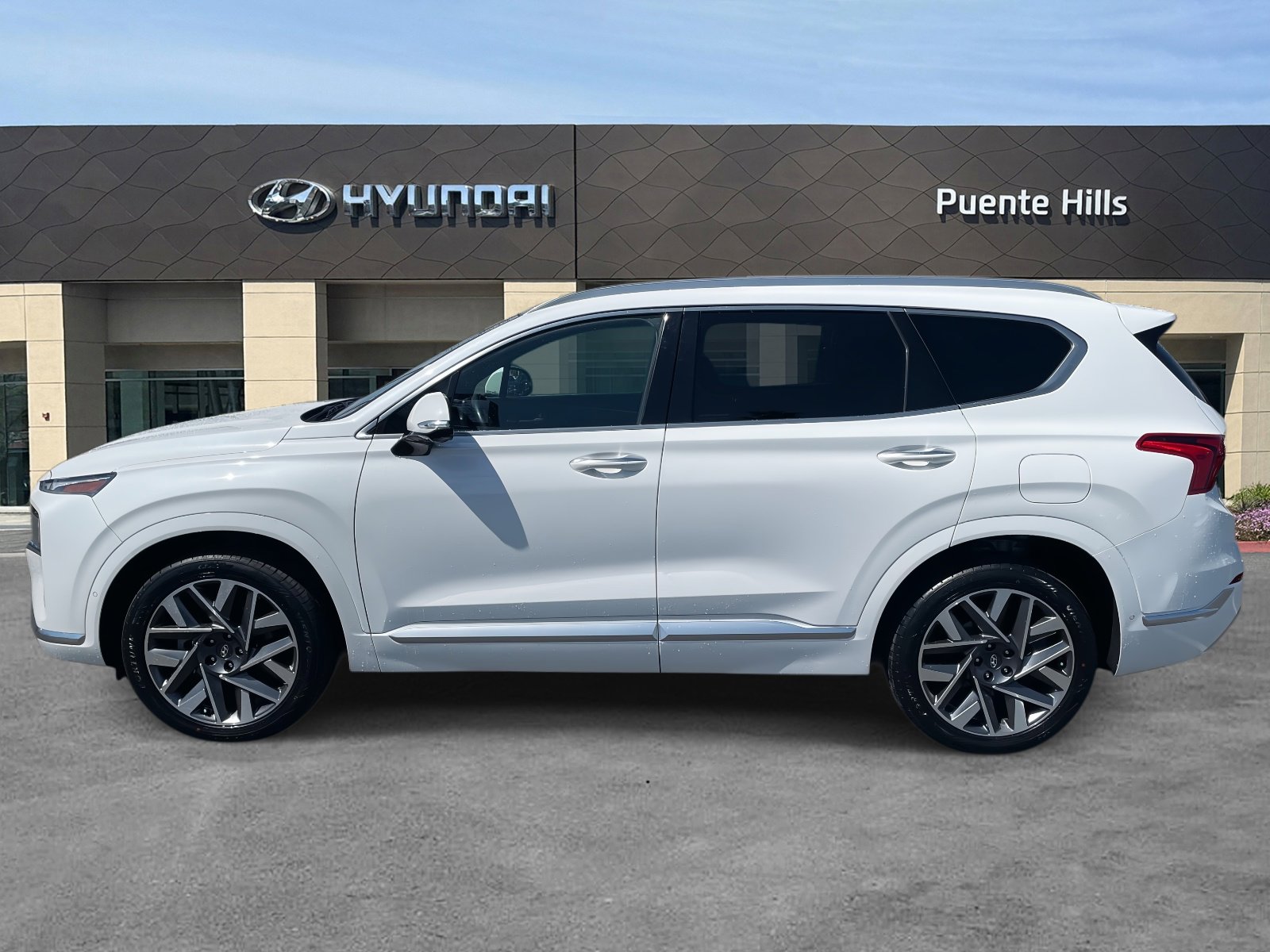 2022 Hyundai Santa Fe Calligraphy photo 3