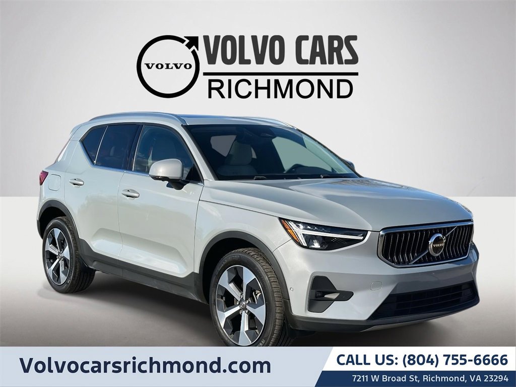 2024 Volvo XC40 Plus's photo