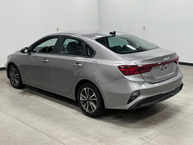 2023 Kia Forte LXS photo 6