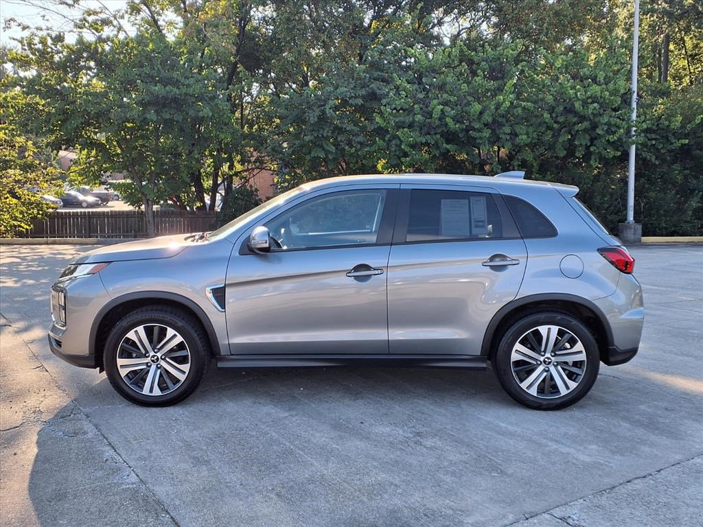 2024 Mitsubishi Outlander Sport SE photo 3