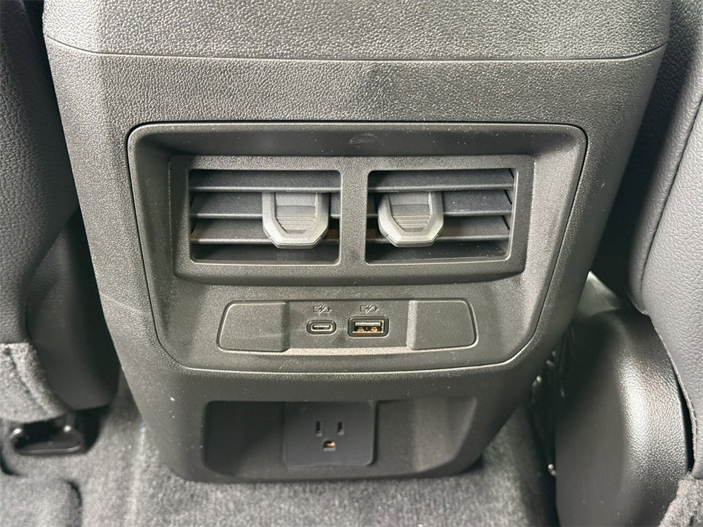 2026 GMC CANYON - Image 30