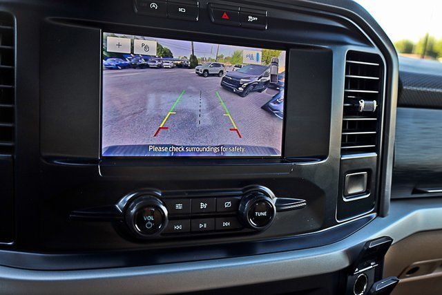 2021 Ford F-150 XLT photo 2