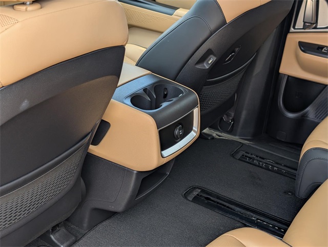 2024 Kia Carnival LX photo 23