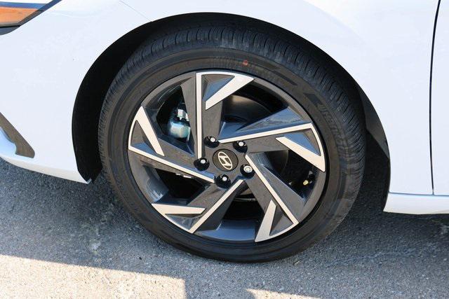 New 2025 White Hyundai Limited image 5