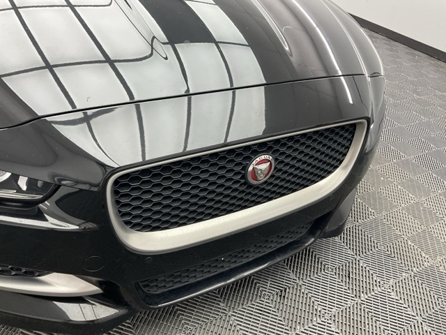2018 Jaguar XE R-Sport photo 25