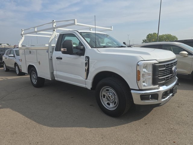 2024 Ford F-350 XL photo 2