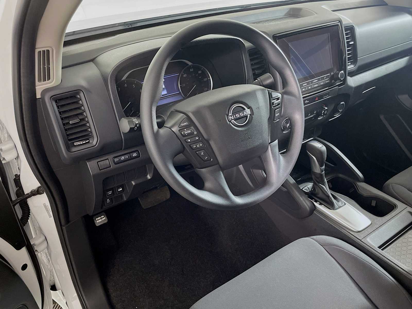 2024 Nissan Frontier S photo 7