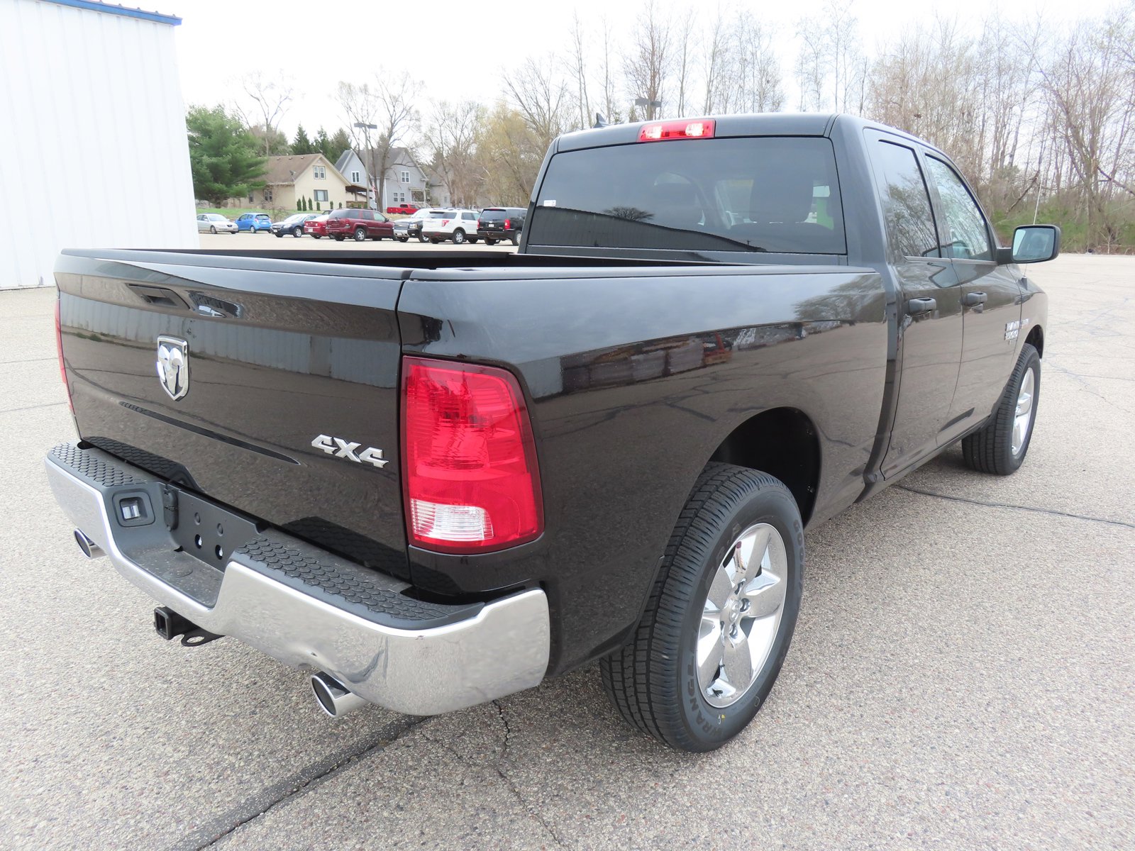 2024 Ram 1500 Classic Tradesman photo 4