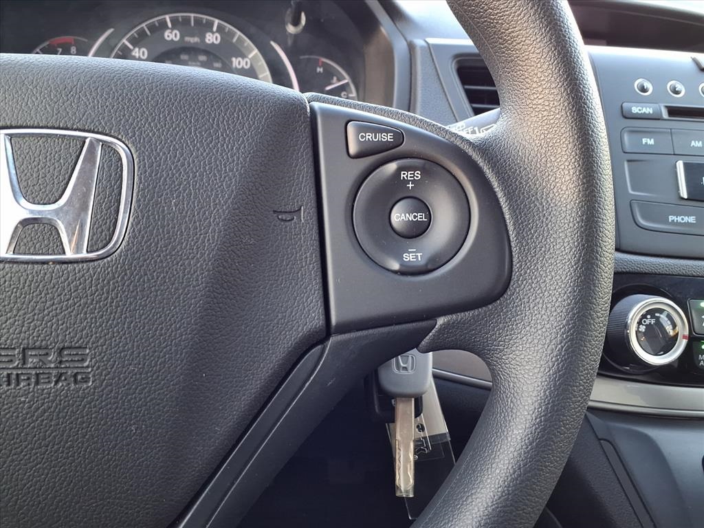 2015 Honda CR-V LX photo 17