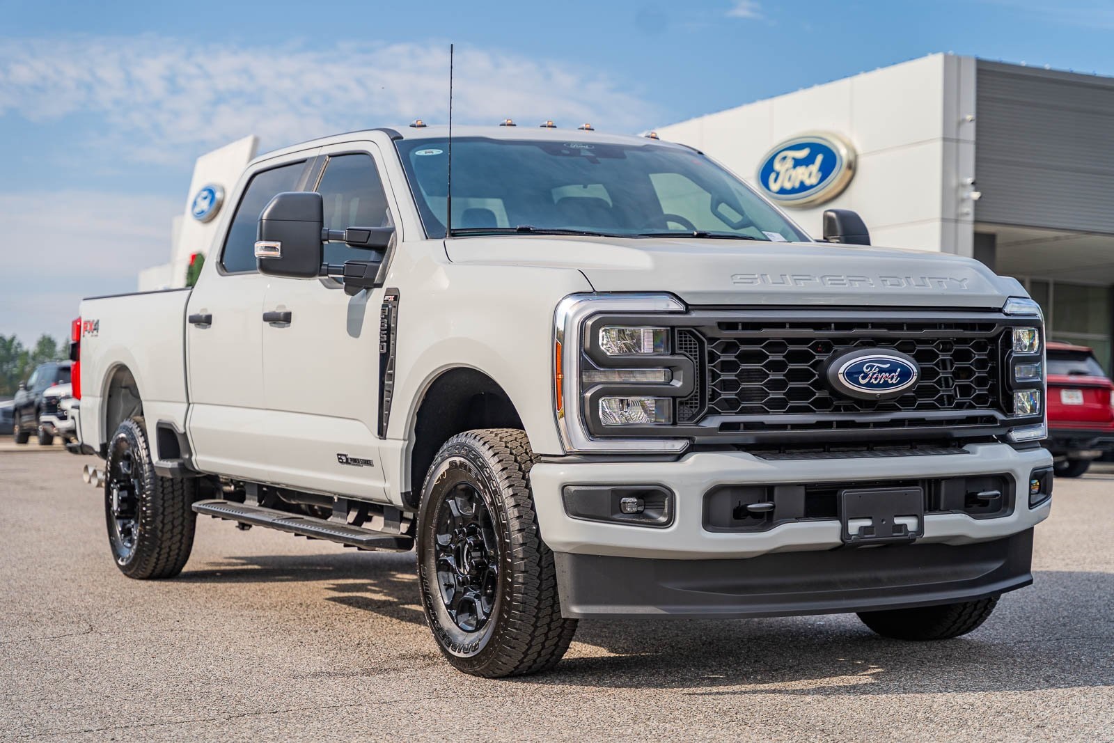 2026 Ford F-350 Super Duty XL's photo