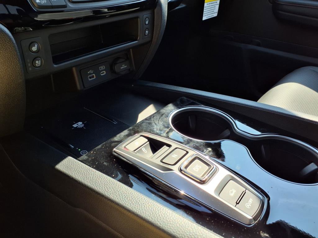 2025 Honda Ridgeline Black Edition photo 19