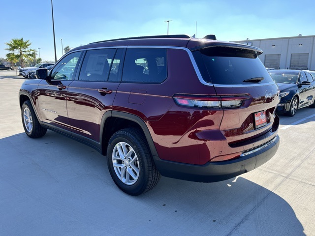 2025 Jeep Grand Cherokee Laredo X photo 3