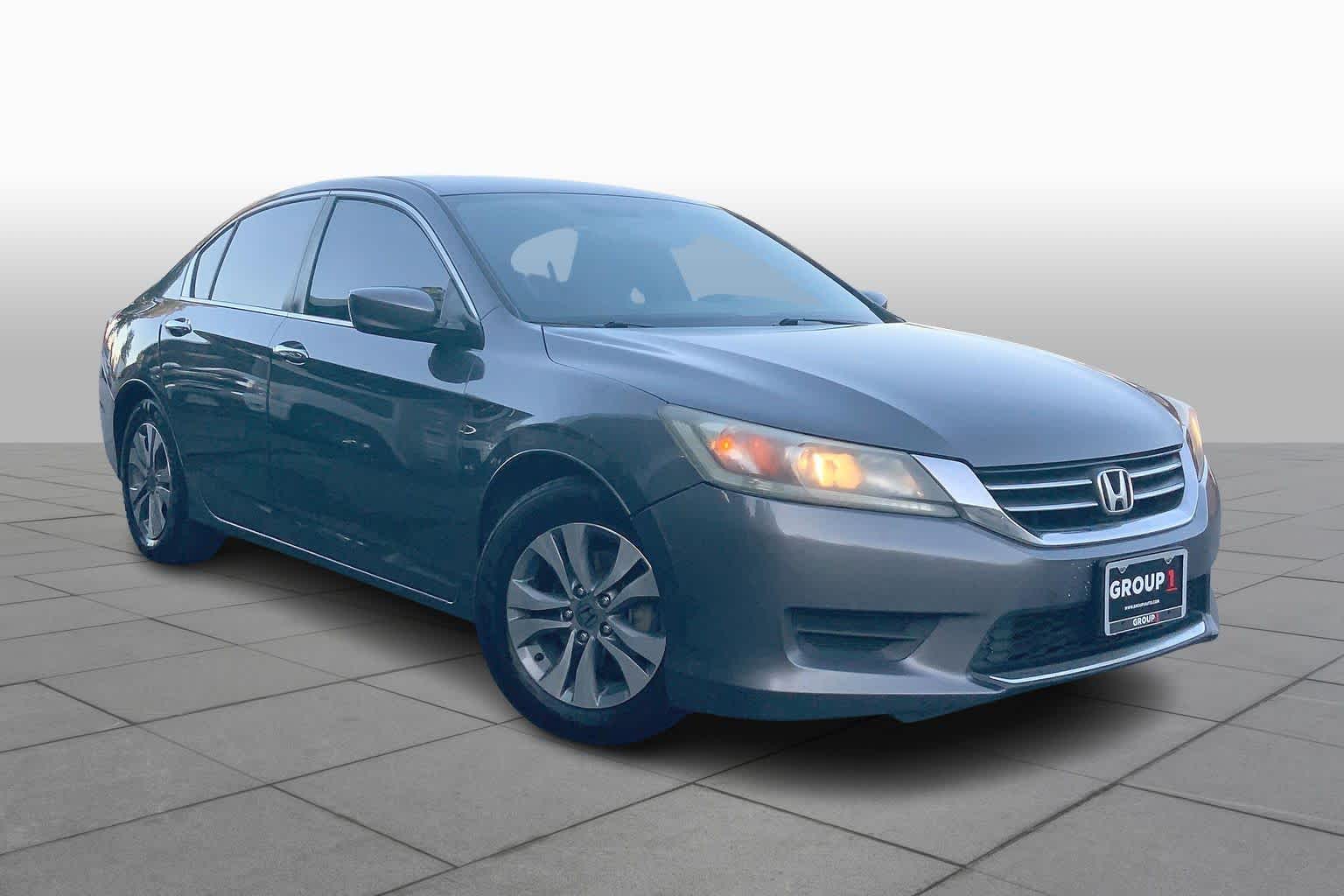 2015 Honda Accord LX photo 2