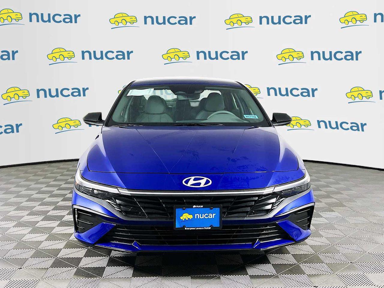 2025 Hyundai Elantra SEL Sport photo 2