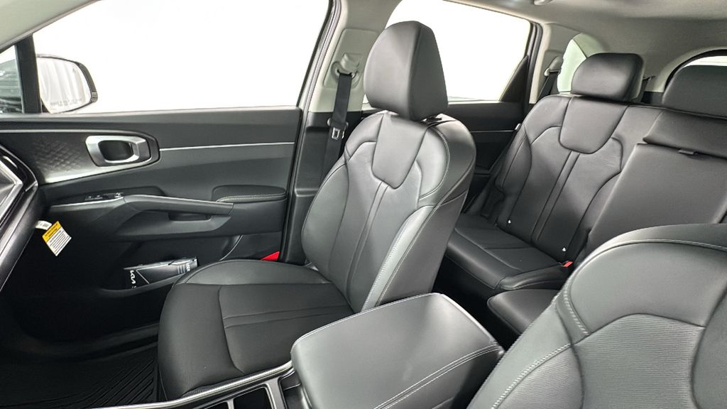 2026 Kia Sorento S photo 13