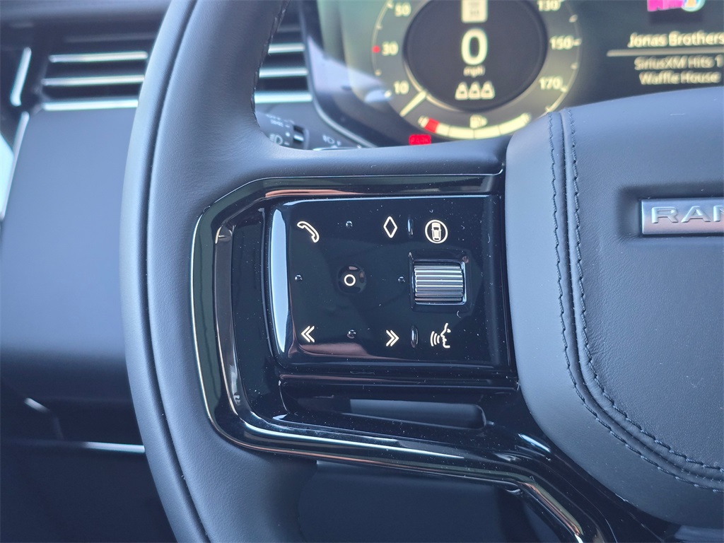 2025 Land Rover Range Rover Sport SE photo 16