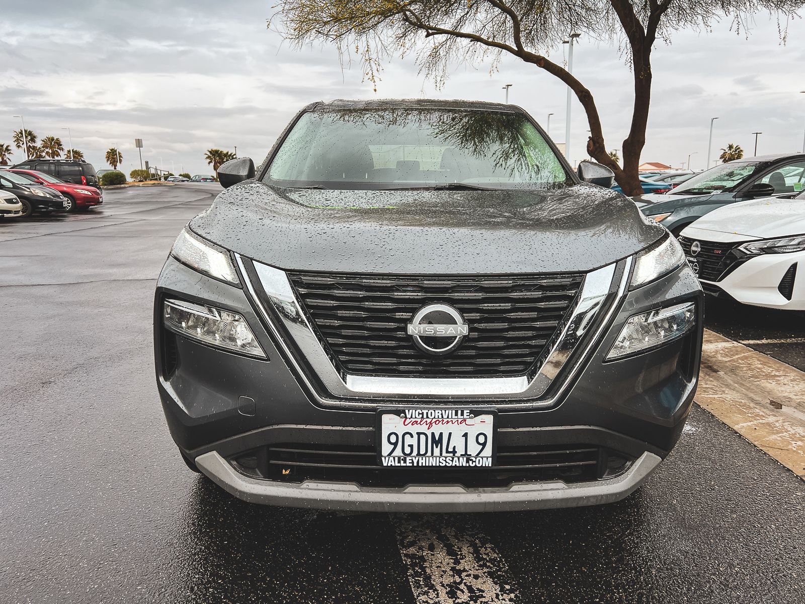 2023 Nissan Rogue SV photo 2