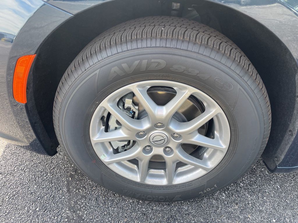2025 Chrysler Pacifica photo 11