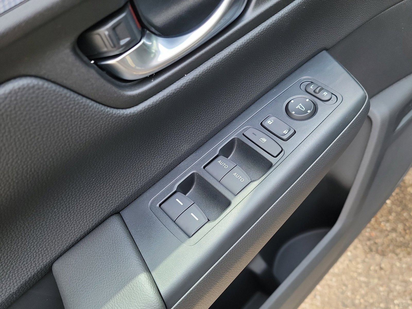 2026 Honda CR-V EX photo 4