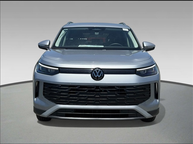 2025 Volkswagen Tiguan S photo 2