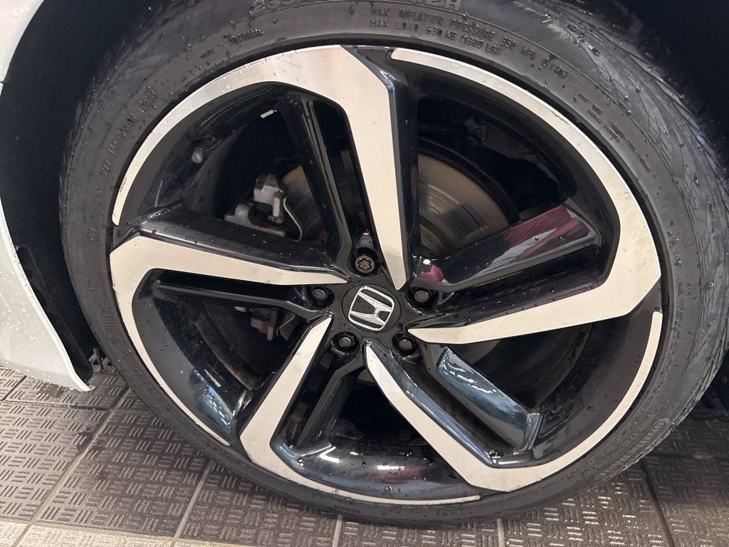 2019 Honda Accord Sport photo 4