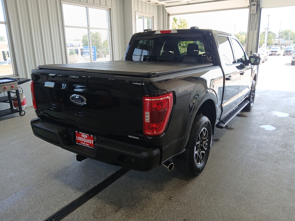 2023 Ford F-150 XLT photo 8