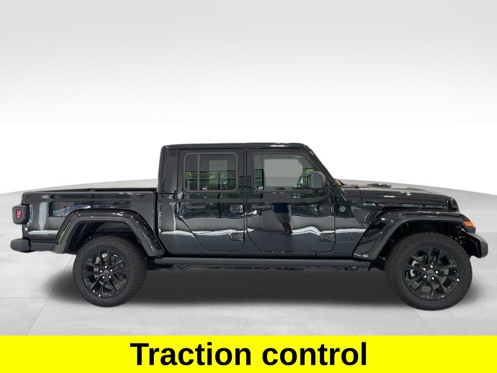 2024 Jeep Gladiator Sport photo 3