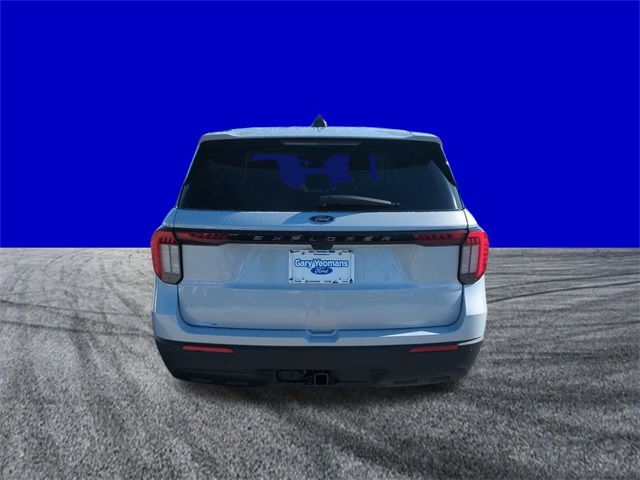 2026 Ford Explorer photo 3