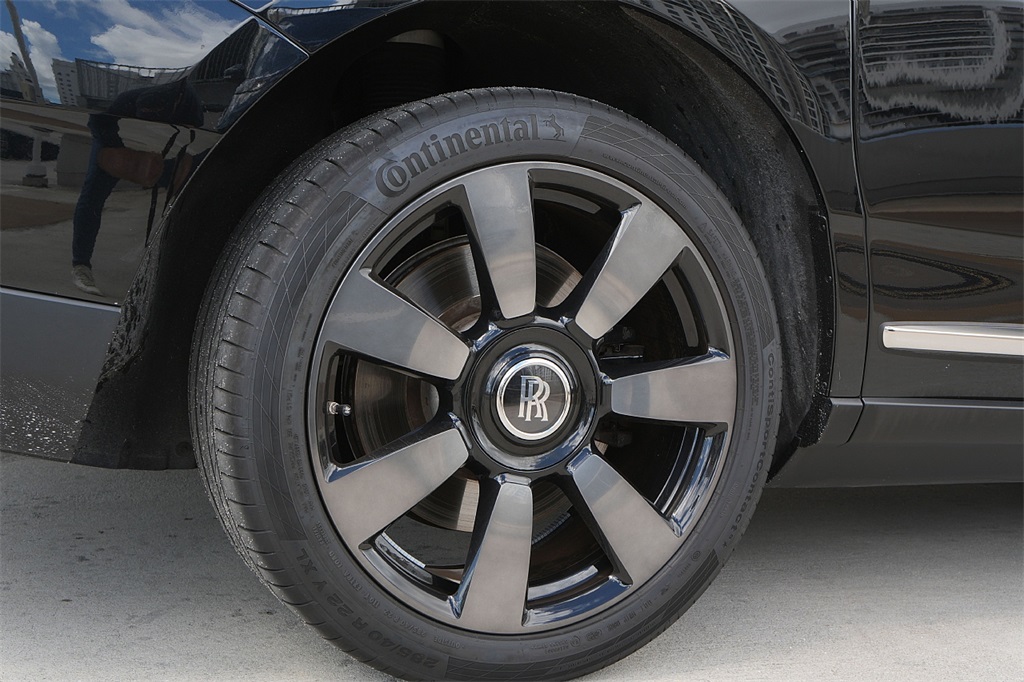 2024 Rolls Royce Cullinan RR photo 3