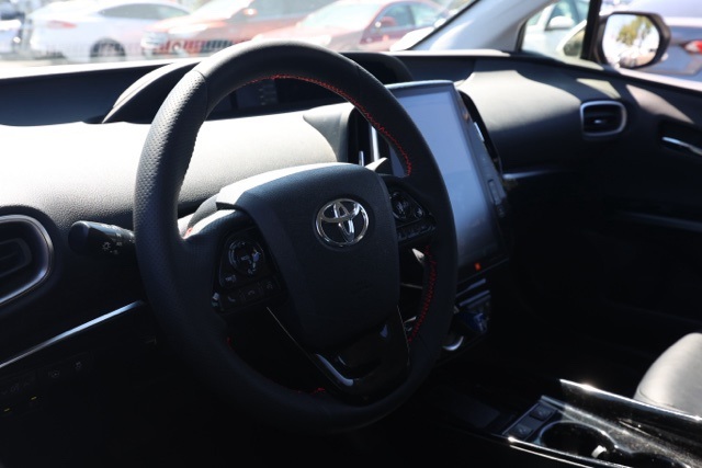 2021 Toyota Prius Prime Limited photo 12