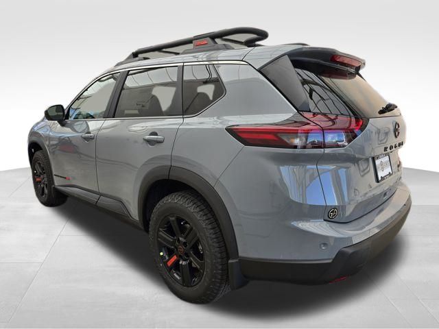 2026 Nissan Rogue SV photo 3